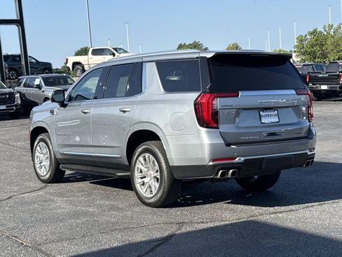Used 2025 GMC Yukon Denali AWD/4WD image 13