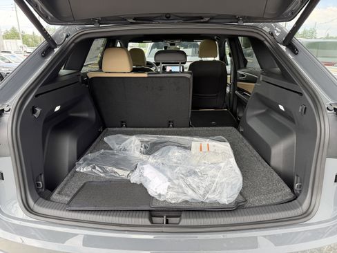 New 2026 Volkswagen Atlas Cross Sport SE AWD/4WD image 28
