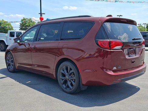 Certified 2020 Chrysler Pacifica Limited FWD image 4