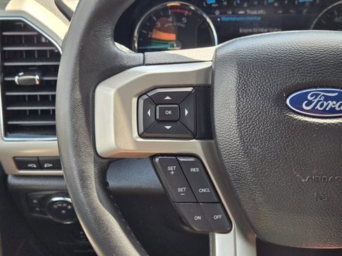Used 2021 Ford F250 Lariat w/ Lariat Value Package AWD/4WD image 24
