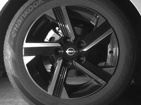 Used 2025 Nissan Sentra SV FWD image 18