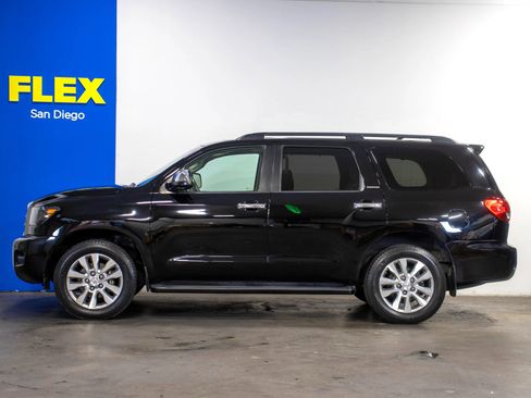 Used 2010 Toyota Sequoia Limited RWD image 2