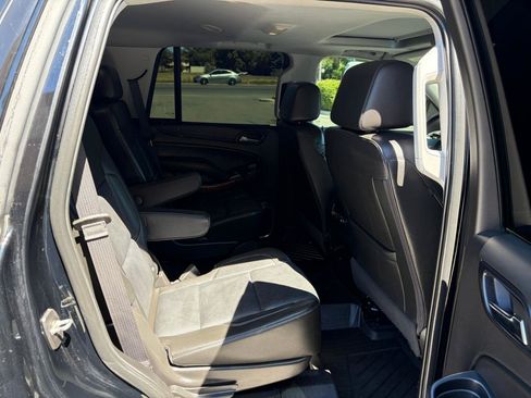 Used 2019 Chevrolet Tahoe Premier w/ RST Edition AWD/4WD image 8