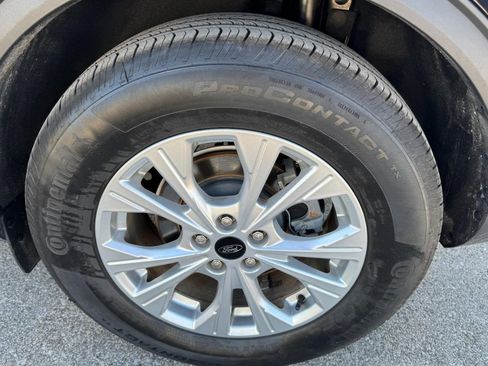 Used 2024 Ford Escape Active w/ Cold Weather Package image 7