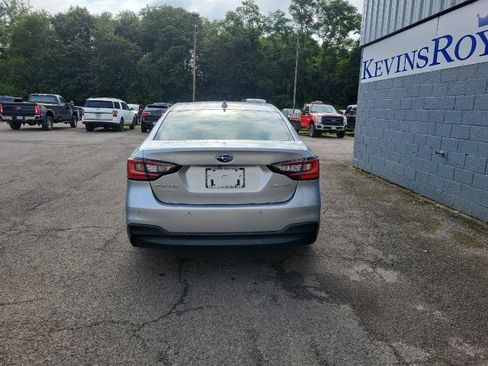 Used 2021 Subaru Legacy Limited image 7