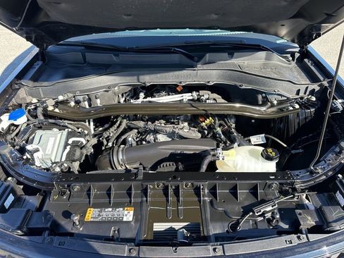 Used 2025 Ford Explorer ST-Line w/ ST-Line Street Pack image 37