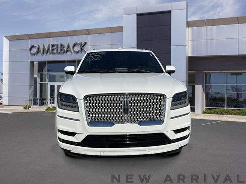 Used 2020 Lincoln Navigator Reserve w/ Equipment Group 208A Reserve AWD/4WD image 3