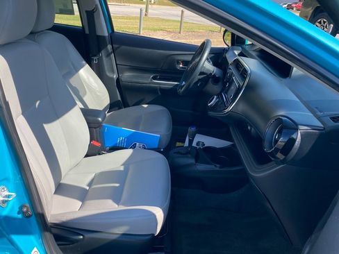 Used 2018 Toyota Prius C Four FWD image 18