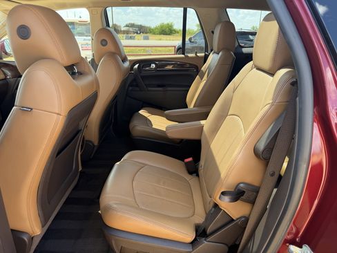 Used 2016 Buick Enclave Leather FWD image 17