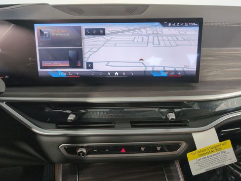 Used 2026 BMW X5 sDrive40i w/ Premium Package image 24