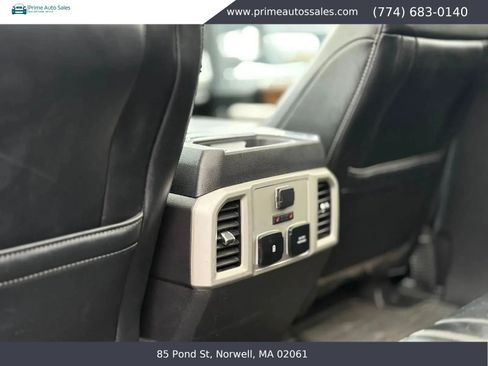 Used 2019 Ford F150 Lariat w/ Equipment Group 502A Luxury AWD/4WD image 28