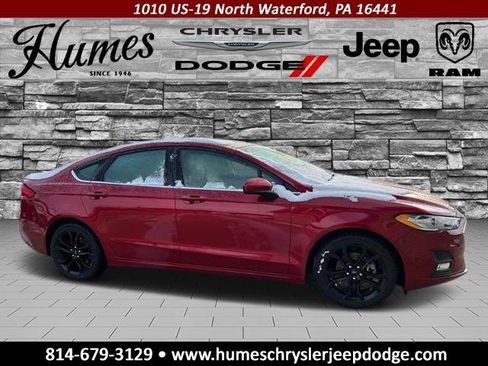 Used 2020 Ford Fusion SE w/ Equipment Group 151A image 2
