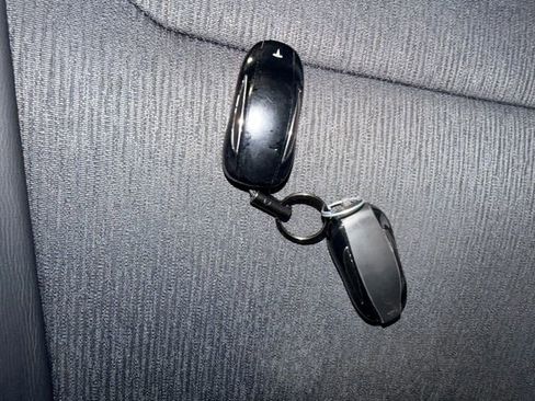 Used 2017 Tesla Model X 100D image 23