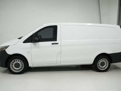 Used 2017 Mercedes-Benz Metris Worker image 6