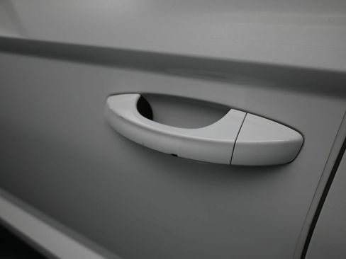 Used 2022 Volkswagen Taos S image 27