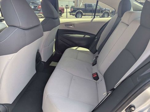 Used 2021 Toyota Corolla LE FWD image 13