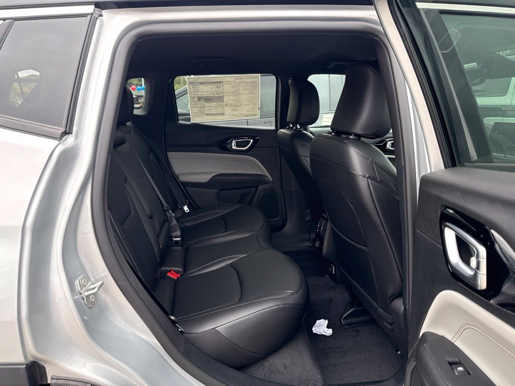 New 2026 Jeep Compass Limited AWD/4WD image 23