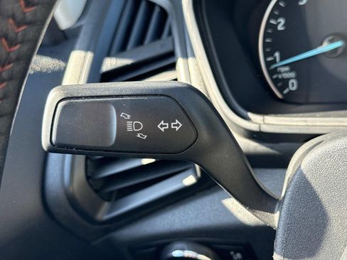 Used 2021 Ford EcoSport SE w/ SE Convenience Package image 16