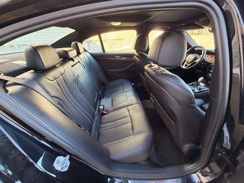 Used 2017 BMW 530i xDrive w/ Premium Package image 22