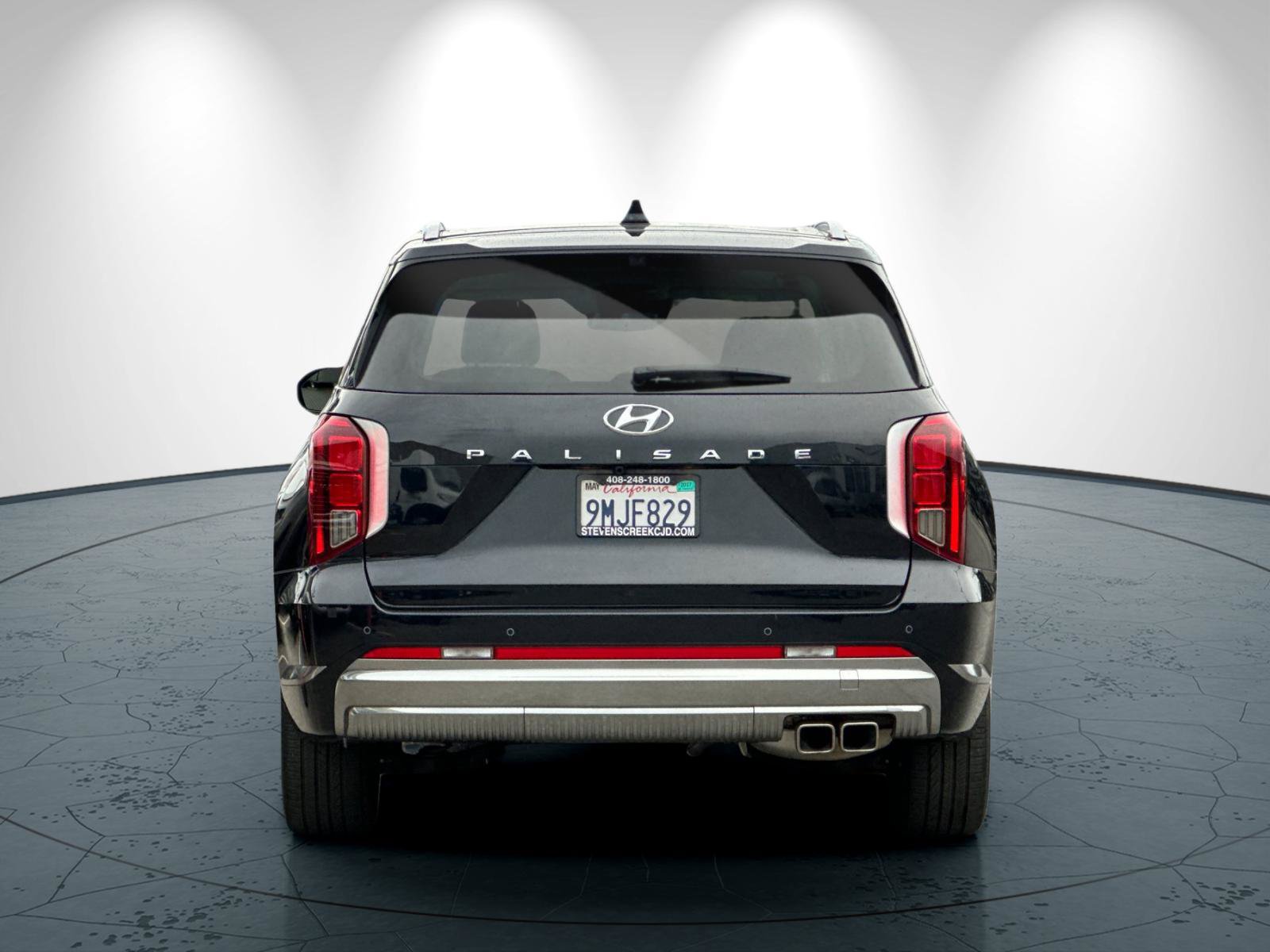 Used 2024 Hyundai Palisade Calligraphy FWD image 5