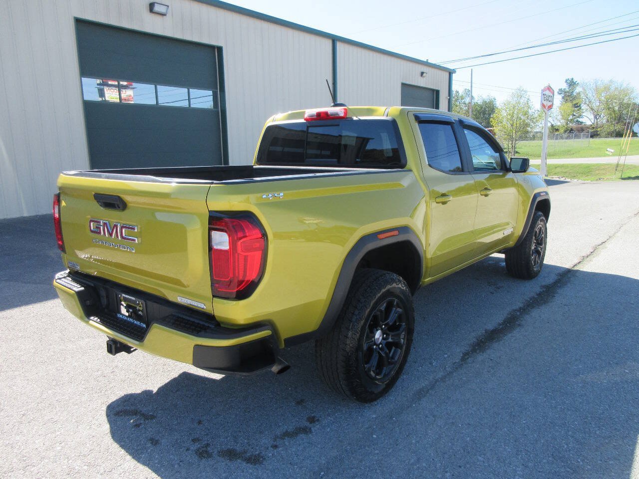 Used 2023 GMC Canyon Elevation w/ Convenience Package AWD/4WD image 6