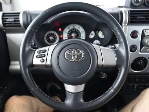 Used 2007 Toyota FJ Cruiser 4WD image 20