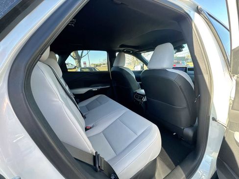 Used 2024 Lexus RX 350 Premium image 14