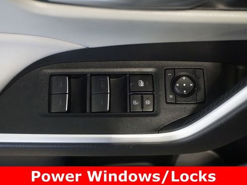 Used 2023 Toyota RAV4 XLE AWD/4WD image 6