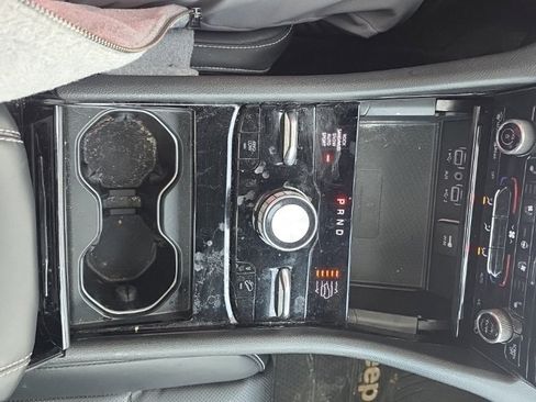 Used 2024 Jeep Grand Cherokee Overland w/ Adv Protech Group III image 27