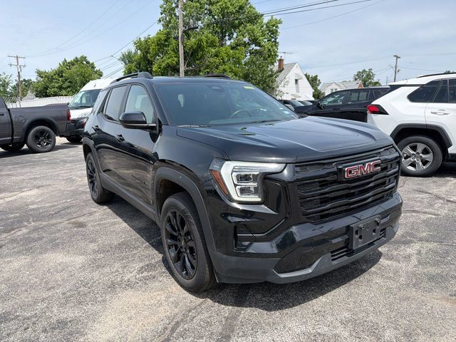 Used 2026 GMC Terrain Elevation w/ Elevation Premium Package FWD image 11