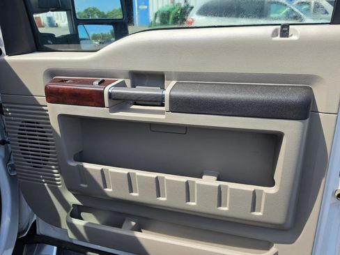 Used 2010 Ford F250 XL AWD/4WD image 13