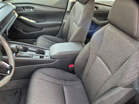 Used 2025 Honda Accord LX image 24