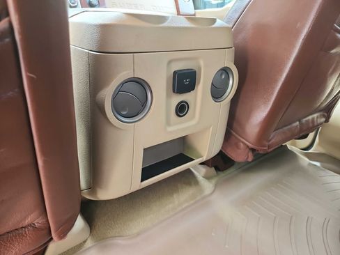 Used 2014 Ford F250 King Ranch w/ FX4 Off-Road Package AWD/4WD image 30