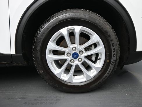 Used 2021 Ford Escape SE w/ Cold Weather Package image 10