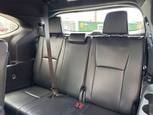 Used 2025 Toyota Highlander XSE AWD/4WD image 31