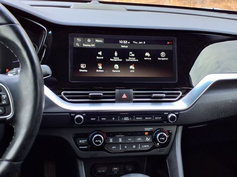 Used 2020 Kia Niro EX Premium image 15