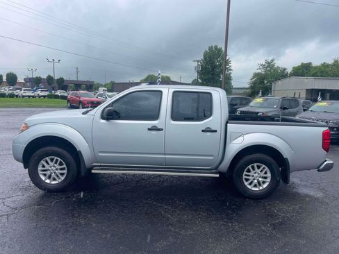 Used 2018 Nissan Frontier SV AWD/4WD image 4