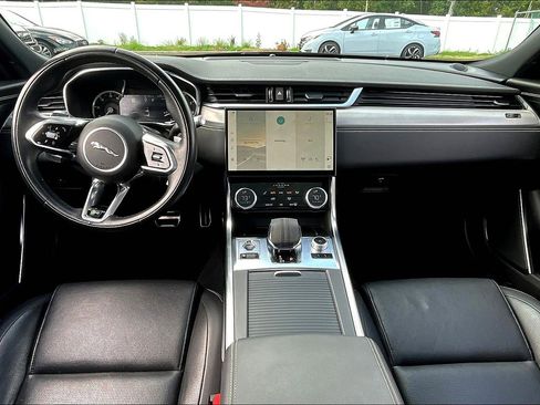 Used 2022 Jaguar XF R-Dynamic SE AWD/4WD image 21