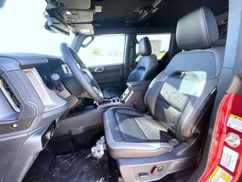 New 2026 Ford Bronco Outer Banks AWD/4WD image 9