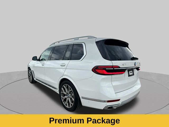Used 2025 BMW X7 xDrive40i AWD/4WD image 9