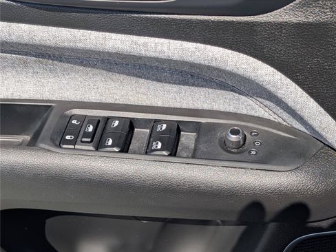 Used 2023 Jeep Compass Latitude AWD/4WD image 19