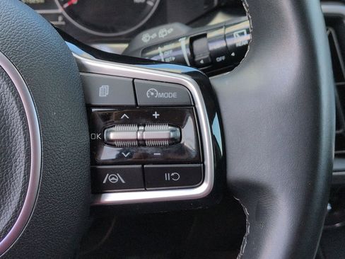 Used 2023 Kia Sorento S w/ Panoramic Sunroof Package FWD image 19
