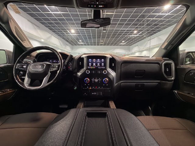 Used 2020 GMC Sierra 1500 Elevation w/ Elevation Value Package AWD/4WD image 15