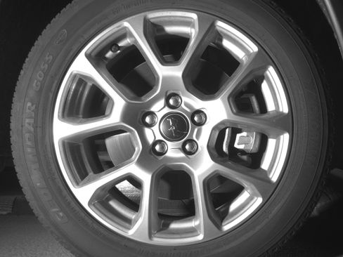 Used 2025 Jeep Compass Limited AWD/4WD image 13