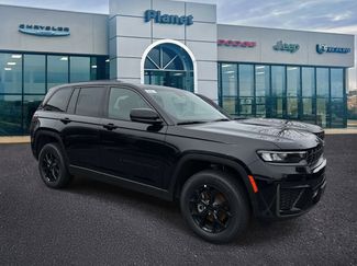 New 2026 Jeep Grand Cherokee Altitude video 1