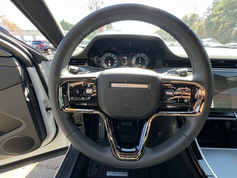 Certified 2026 Land Rover Range Rover Evoque S image 20