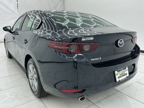 Used 2019 MAZDA MAZDA3 Sedan FWD image 8