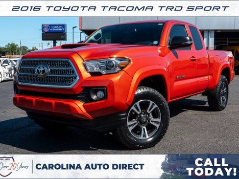 Used 2016 Toyota Tacoma TRD Sport w/ Towing Package RWD image 1