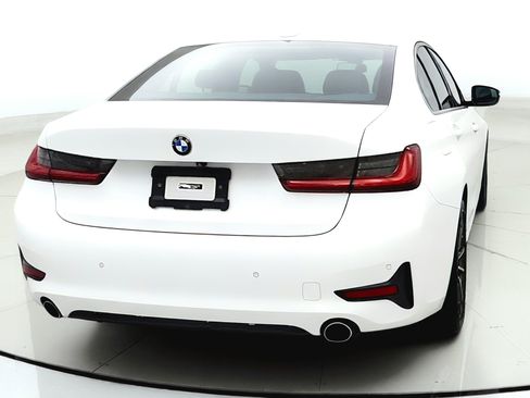 Used 2021 BMW 330i Sedan w/ Convenience Package RWD image 6