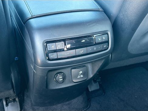 Used 2024 Hyundai Palisade Calligraphy image 25